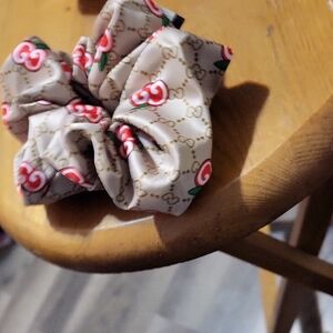 Beige And Red Fashion Scrunchie